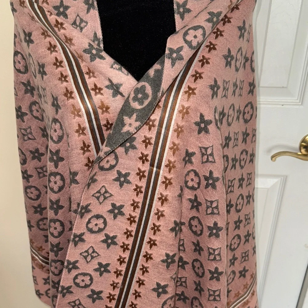 Pink and Gray Patterned Shawl